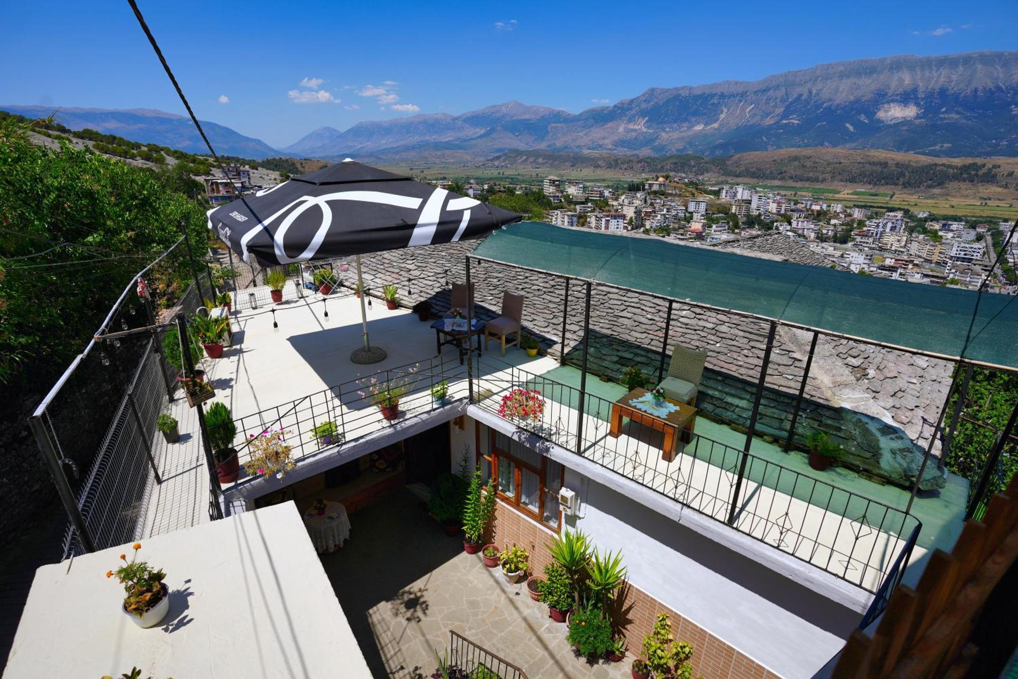 Denis * Gjirokastra
